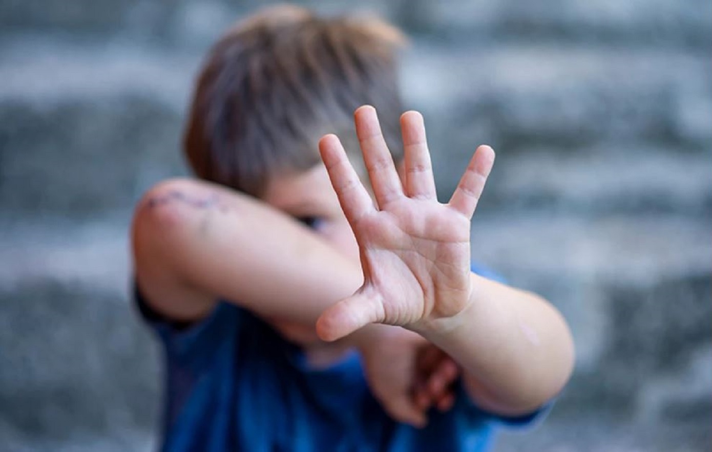 Τρία τα παιδιά που κακοποιούσε ο νονός από το Ηράκλειο &#8211; Καταγγέλλουν ασέλγεια από την ηλικία των 5 ετών