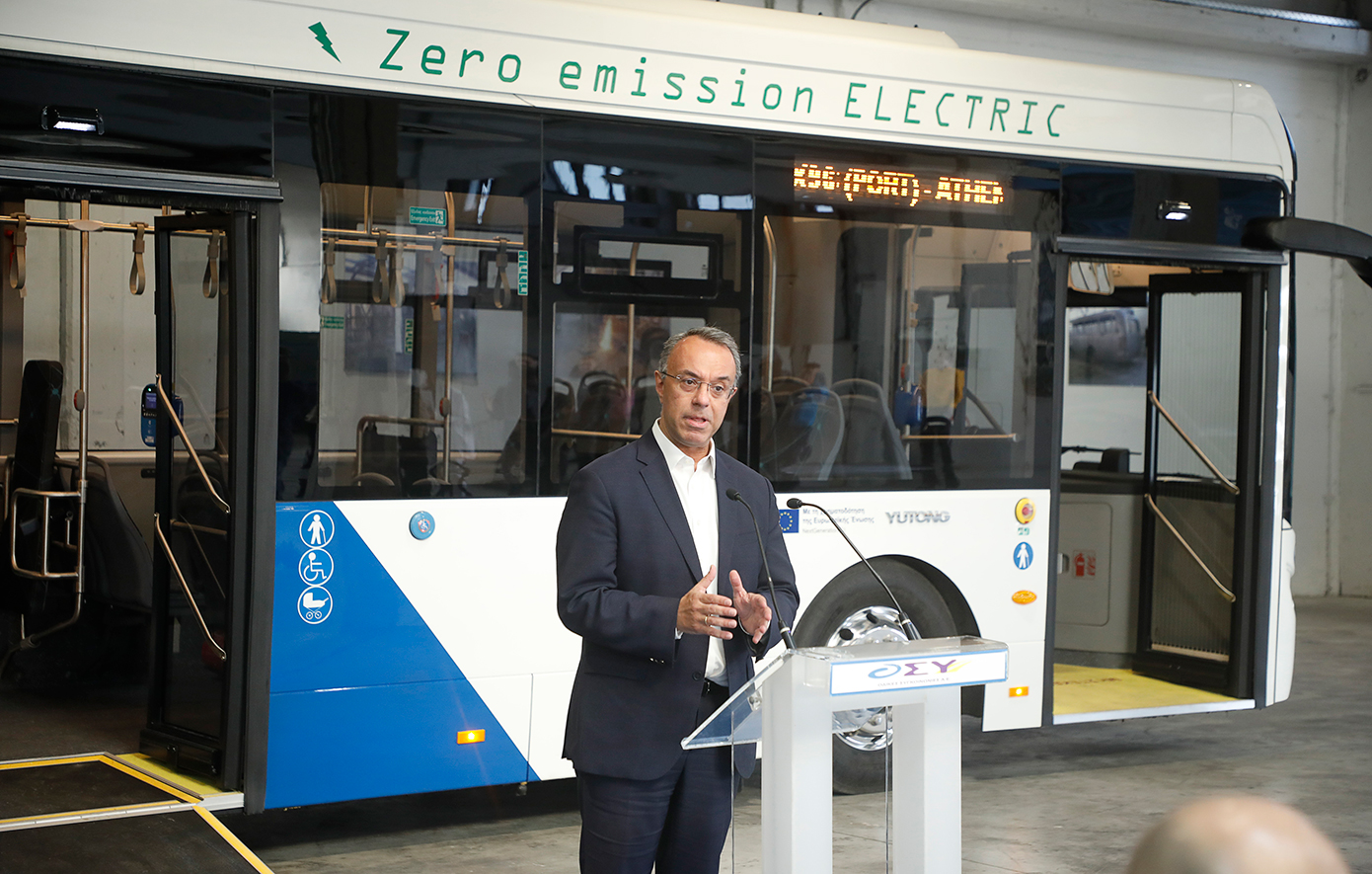 Σταϊκούρας: Με τα νέα ηλεκτρικά λεωφορεία ανανεώνεται το 1/3 του στόλου των οχημάτων του ΟΑΣΘ
