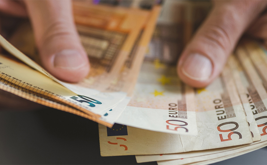 Επιστροφή εισφορών, ύψους 21 εκατ. ευρώ, σε χιλιάδες επαγγελματίες, ανακοίνωσε ο e-ΕΦΚΑ