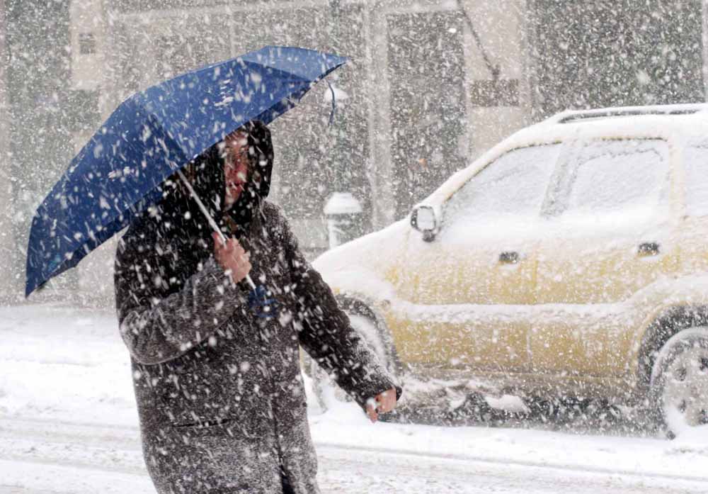 «Θάφτηκε» κάτω από το χιόνι η πρωτεύουσα του Καζακστάν