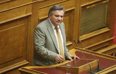 Ενστάσεις βουλευτών στο νομοσχέδιο Καστανίδη