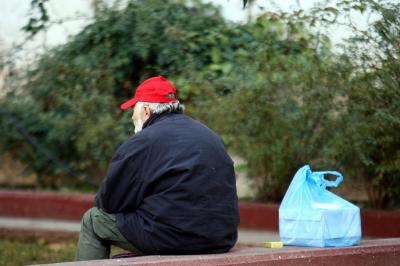 Περισσότεροι οι πτυχιούχοι άστεγοι από τους αναλφάβητους