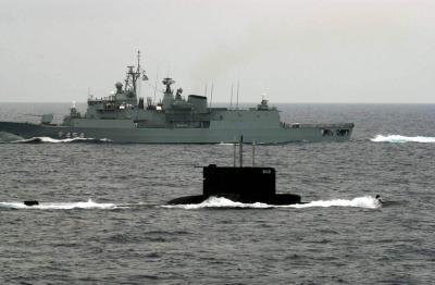 Δύο τουρκικά πλοία «αλώνιζαν» στο Αιγαίο