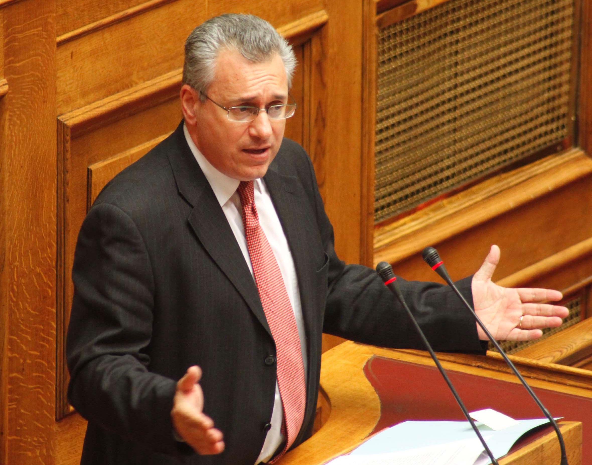 Μαρκόπουλος: «Αιχμάλωτη του χρέους η χώρα»
