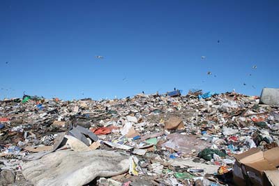 Λιγότερα σκουπίδια λόγω κρίσης στο Βόλο