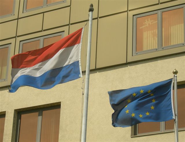 Σήμερα η ψηφοφορία στην Ολλανδία για την ενίσχυση του ΕΤΧΣ