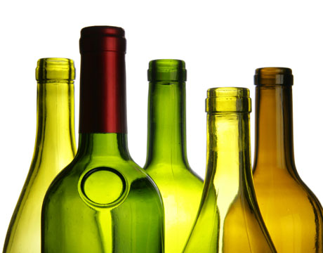 Ανακλήθηκαν παρτίδες κρασιού λόγω πιθανής επιμόλυνσης με γυαλί