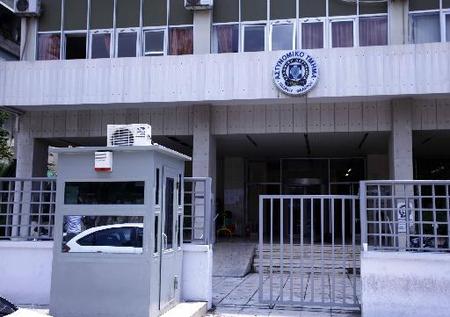«Άθλιες οι συνθήκες κράτησης αλλοδαπών σε αστυνομικά τμήματα της Αθήνας»