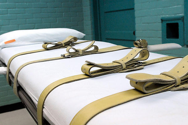 Αναβάλλονται οι πρώτες εκτελέσεις θανατοποινιτών στις ΗΠΑ, μετά από μορατόριουμ 17 ετών