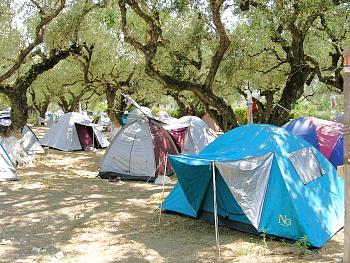 Έρημα κάμπινγκ συνθέτουν την εικόνα της φετινής τουριστικής κίνησης