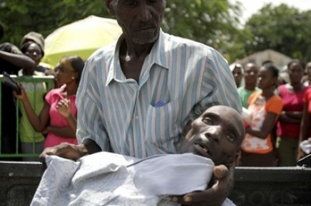 Βρέθηκε η αιτία της θανατηφόρας χολέρας στην Αϊτή