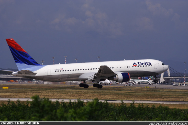 Ξαναρχίζουν οι πτήσεις της Delta Airlines