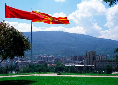Στη δίνη πολιτικής κρίσης τα Σκόπια