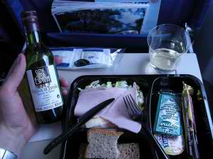 Τι παθαίνει το κρασί στο αεροπλάνο;