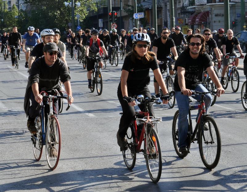 «Μαύρη» ποδηλατοπορεία στην Αθήνα