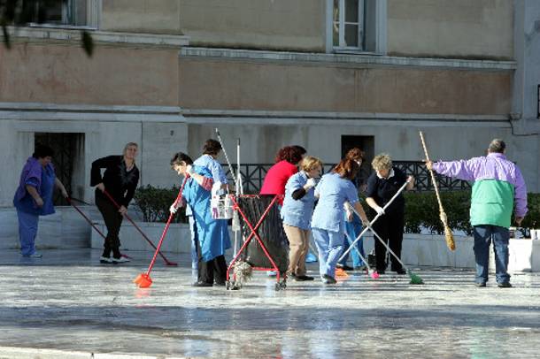 Τριπλασιάστηκαν οι Έλληνες «καθαριστές» στη Σουηδία