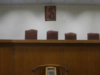 Πέντε σε δίκη για το ταμειακό έλλειμμα στο δήμο Ρεθύμνου