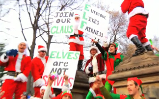 Διαδήλωση «ξωτικών» κατά του Santa Claus