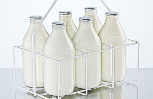 Η τρελή τακτική για να διατηρηθεί το γάλα εκτός ψυγείου