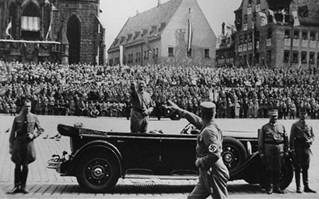 Φωτογραφίες του Χίτλερ από&#8230; χρυσάφι σε δημοπρασία