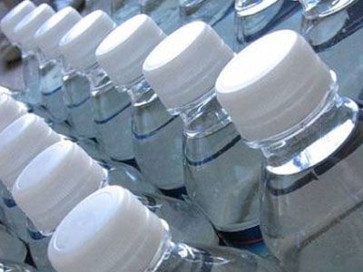 «Στερεύει η κατανάλωση εμφιαλωμένου νερού