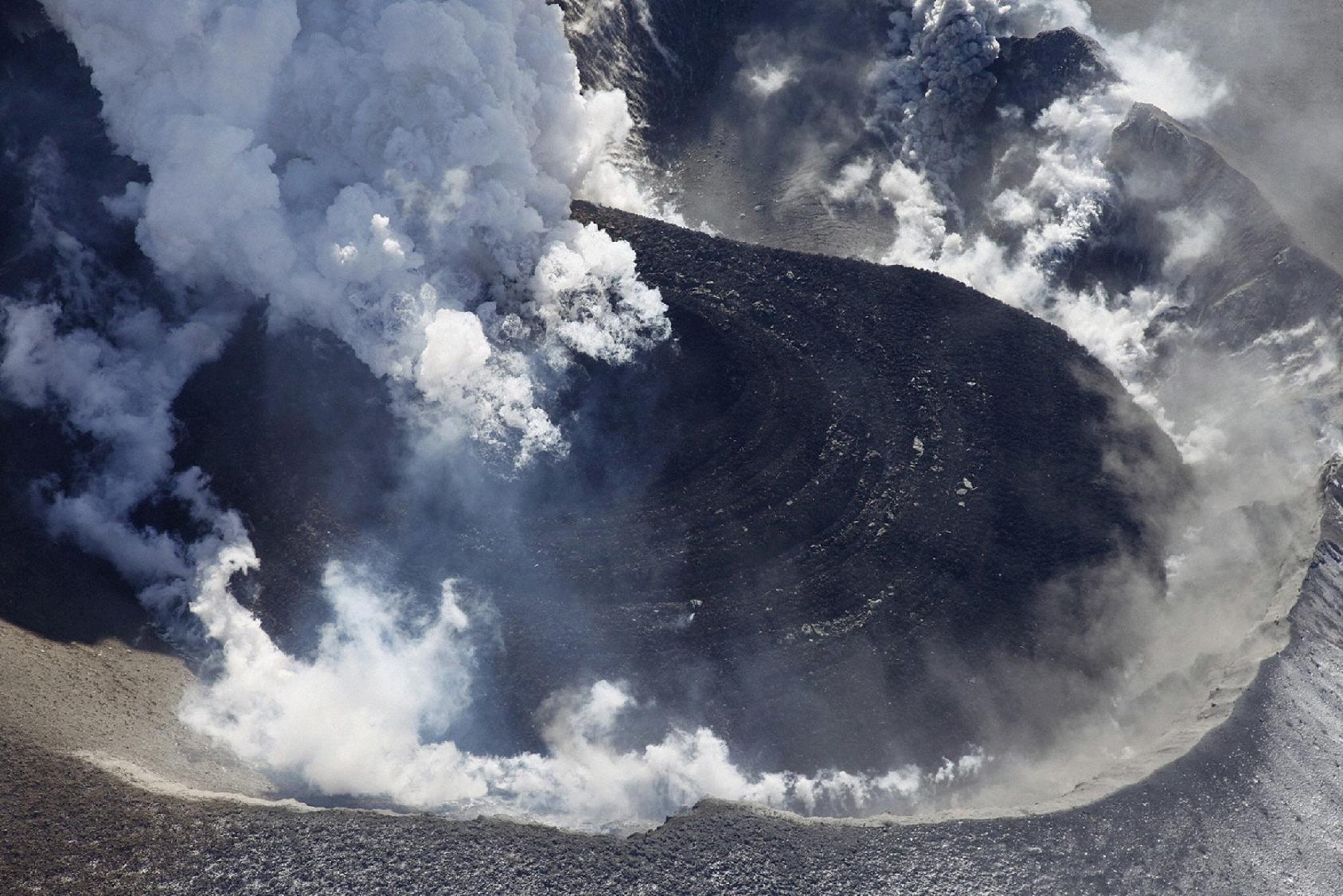 Το ηφαίστειο «ξύπνησε» μετά από 300 χρόνια!
