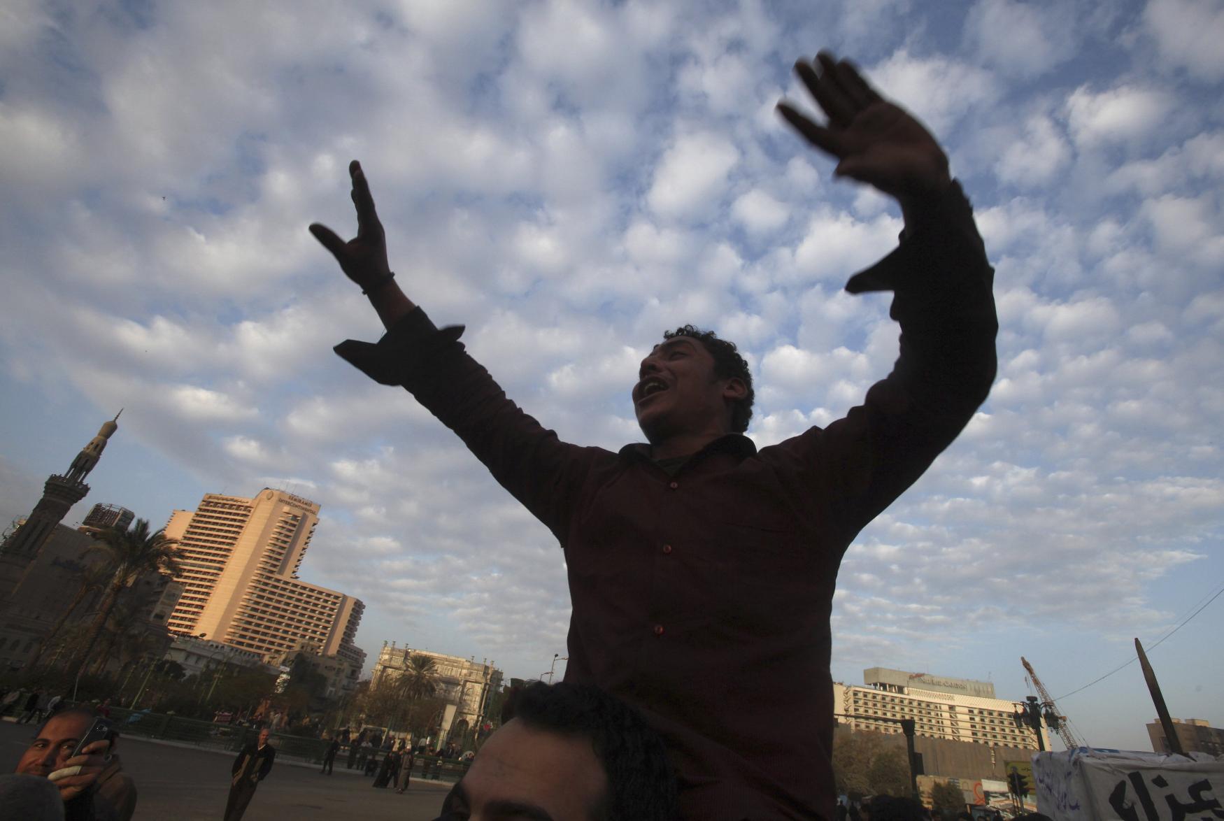Δείτε ζωντανά τι συμβαίνει τώρα στο Κάιρο