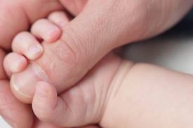Υποχρεωτική 30ήμερη άδεια πατρότητας στη Σλοβενία