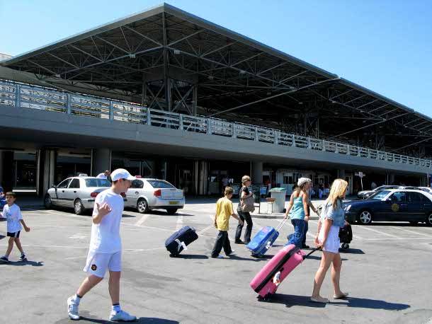 Οι ξενοδόχοι απαντούν με μηνύσεις στην απεργία των αυτοκινητιστών