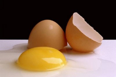 «Αθώα» τα αυγά για τη χοληστερίνη