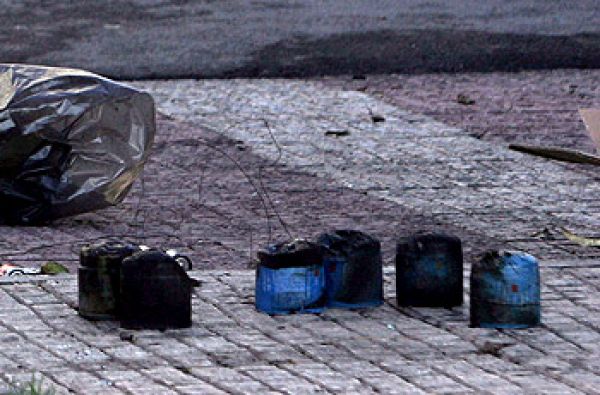 Επίθεση με γκαζάκια σε κτήριο της ΔΕΗ στο Π. Φάληρο