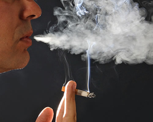 Χιλιάδες Έλληνες πάσχουν από τη «νόσο των καπνιστών»