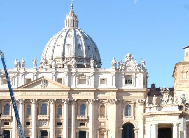 Το Βατικανό πάγωσε τους λογαριασμούς που ανήκουν σε ανώτερο κληρικό