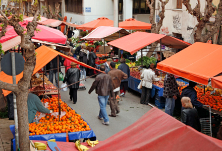 Λαϊκή αγορά στο Αγρίνιο αποκλειστικά με τοπικα προϊόντα