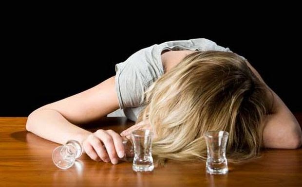 Ο αλκοολισμός μειώνει περισσότερο από το κάπνισμα το προσδόκιμο ζωής