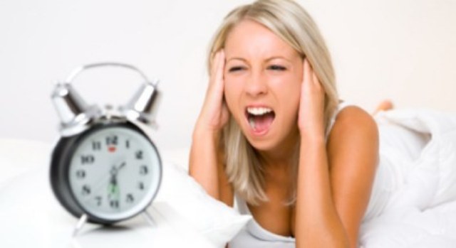 Η έλλειψη ύπνου και το ξυπνητήρι παχαίνουν!