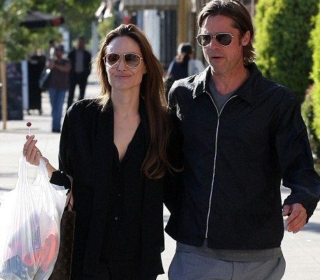 Ακόμη μια φιλανθρωπία από το ζεύγος Jolie-Pitt