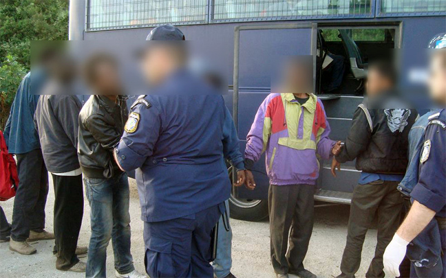 Συνέλαβαν λαθρομετανάστες στην Ηγουμενίτσα