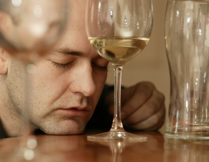 To αλκοόλ μπορεί να αυξήσει την πιθανότητα καρκίνου
