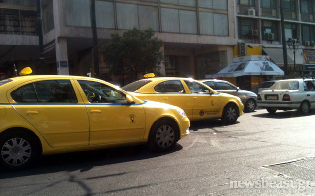 Πάνω από 8.500 αιτήσεις για νέες άδειες ταξί!