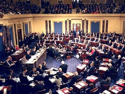 Στη Γερουσία οι διαπραγματεύσεις για την επίλυση του οικονομικού αδιεξόδου στις ΗΠΑ