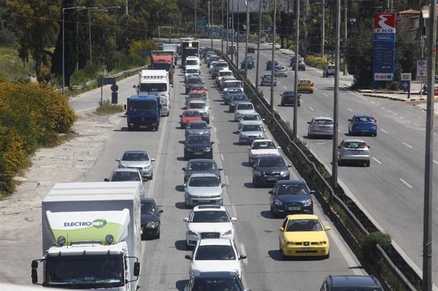 Κυκλοφοριακή συμφόρηση στη λεωφόρο Κηφισού λόγω τροχαίων