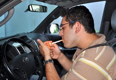 Οδήγηση και κάπνισμα