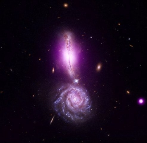 Πόσο συχνά έχετε παρακολουθήσει δύο γαλαξίες να συγκρούονται;