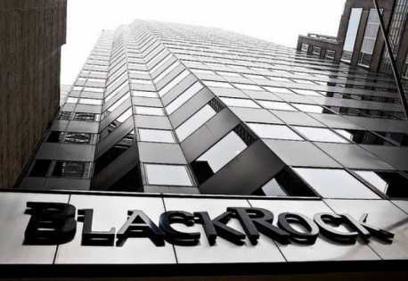 BlackRock: Πρώτη σε κίνδυνο χρεωκοπίας η Ελλάδα