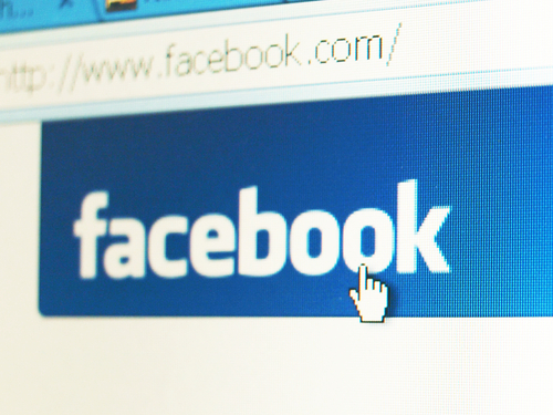 «Χιλιάδες προσλήψεις το Facebook μέσα στο 2012»
