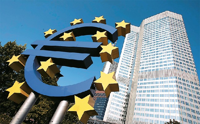 Επιτάχυνση της ανάκαμψης της Ευρωζώνης