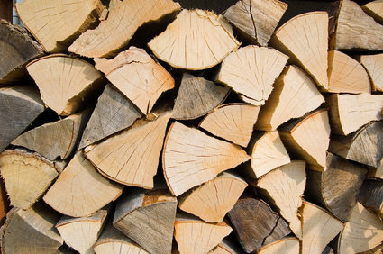Έκλεψαν 3,5 τόνους ξύλα στη Λάρισα