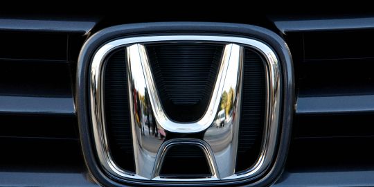 Περισσότερα από 300.000 οχήματα ανακαλεί η Honda
