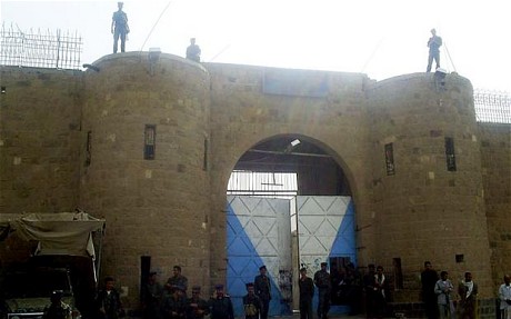 Απέδρασαν από φυλακή μέλη της Αλ Κάιντα
